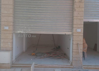 محل تجاري للكراء الشهري بالشرف