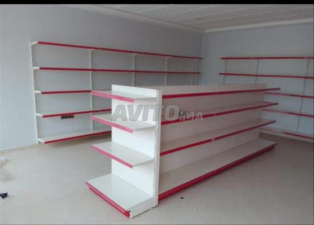 رفوف السوبر الماركت