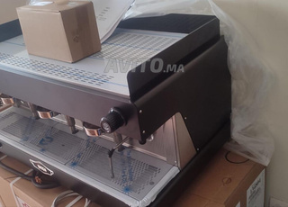 MACHINE À CAFÉ WEGA NEUF 