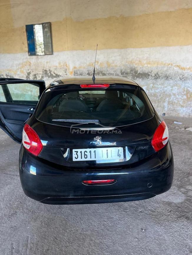 Peugeot 208 Diesel Manuelle 2013 à Temara