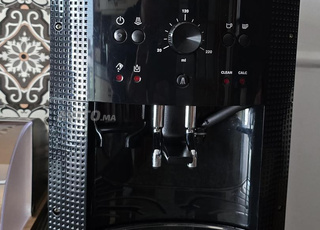  Machine à café à grains Krups en excellent état