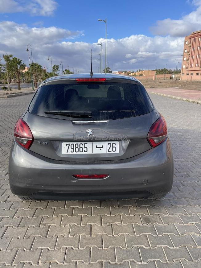 peugeot 208 white edition