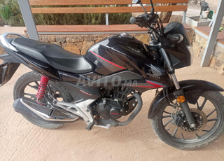 Honda cbf125 