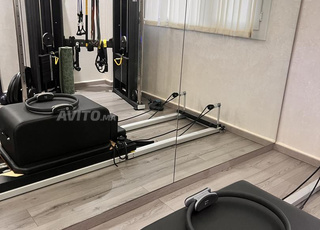 Machine Pilates reformer pliable