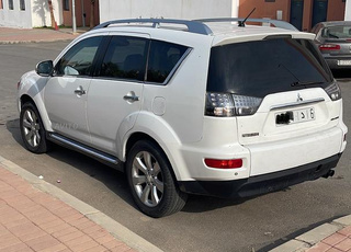 Mitsubishi Outlander Diesel Manuelle 2011 à Rabat
