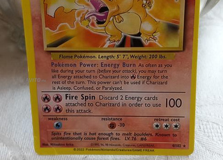 Carte pokémon charizard original