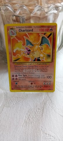 Carte pokémon charizard original