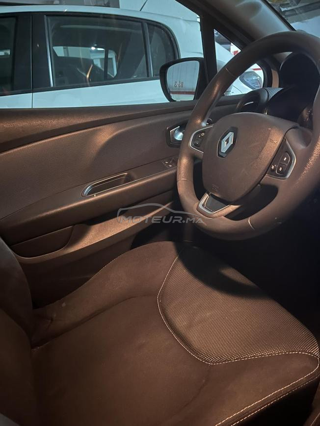 Renault clio 4. excellent état .2018