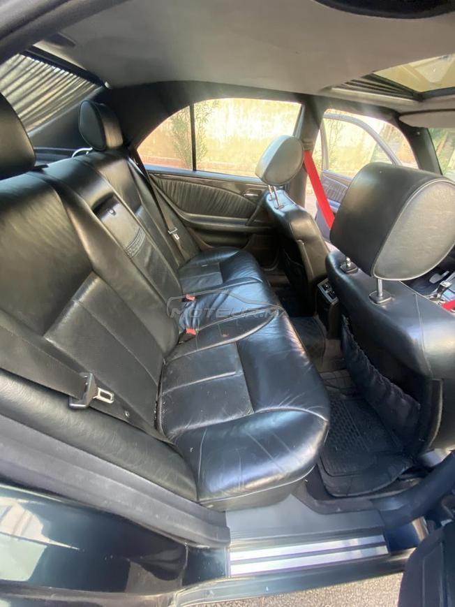 Mercedes Benz w210 e300