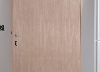 باب بالكادر من نوع شان