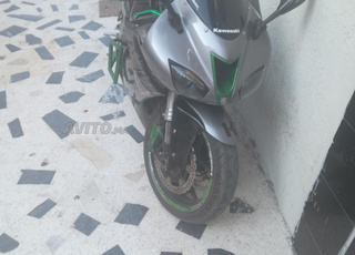 Kawasaki zx6r 