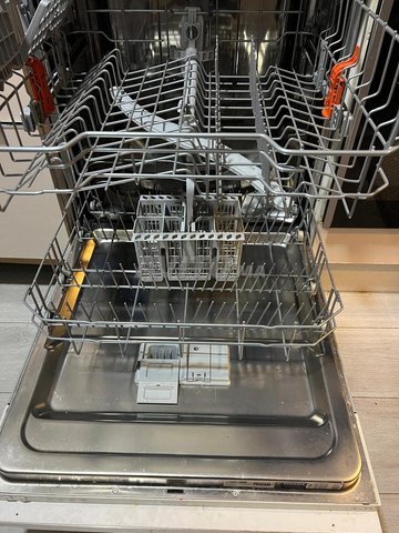 lave-vaisselle encastrable Hotpoint Ariston