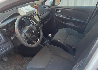 Renault Clio 4 Essence Manuelle 2017 à Marrakech