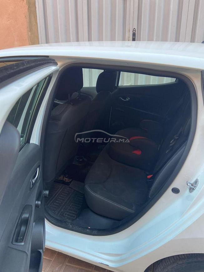 Renault Clio Essence Manuelle 2017 à Marrakech