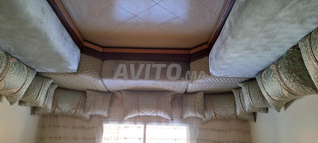 Salon marocain presque neuf