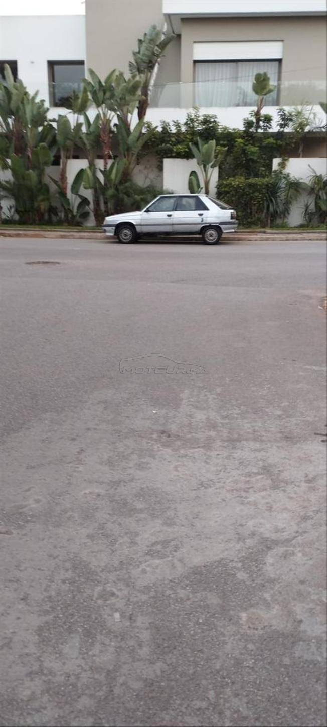 Renault R11 Essence  1990 à Casablanca