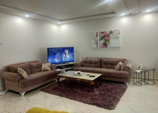 شقة عالية المستوى للبيع في الهرهورة