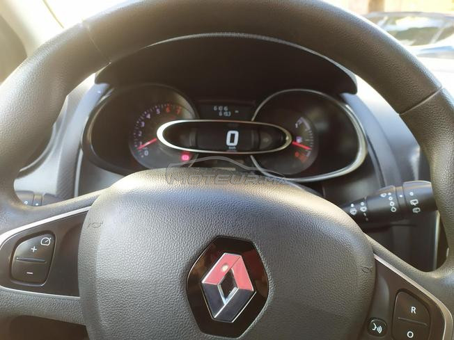 Renault Clio Essence Manuelle 2019 à Tétouan