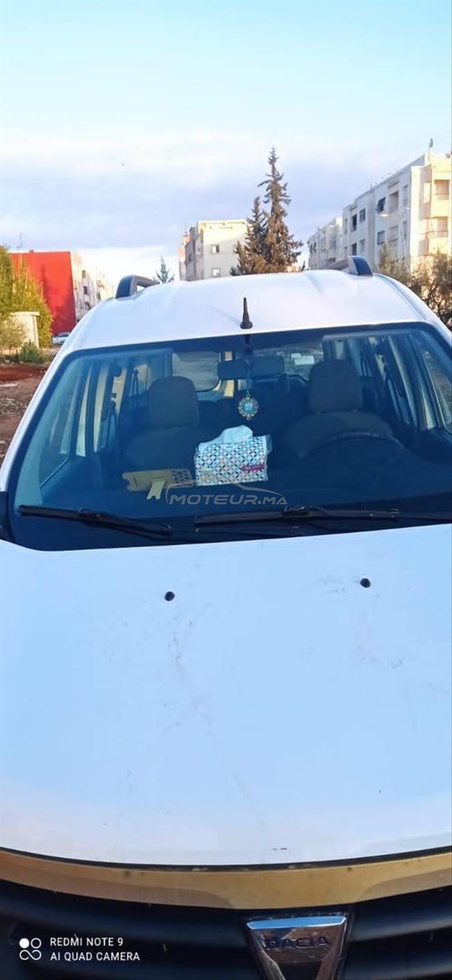 داسيا دوكير 2015