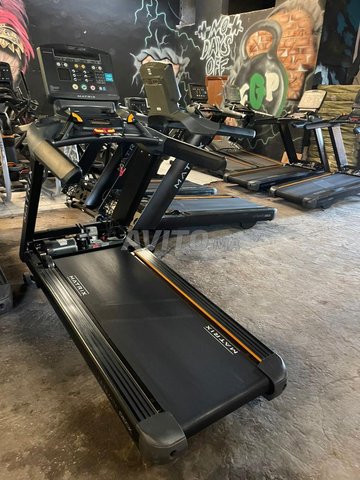 Tapis Roulant Matrix T5X black