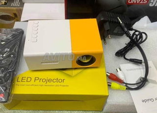 Mini projecteur potable 
