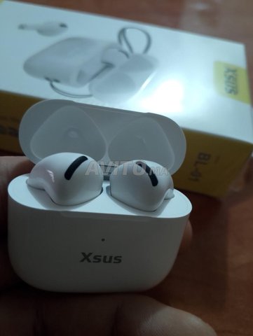 airpods Bluetooth speaker 