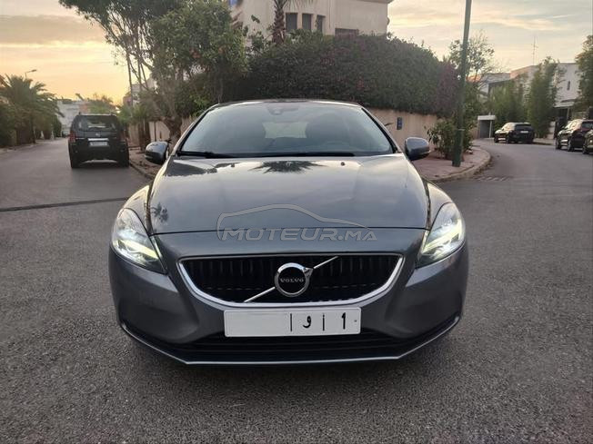 volvo v40 etat neuf