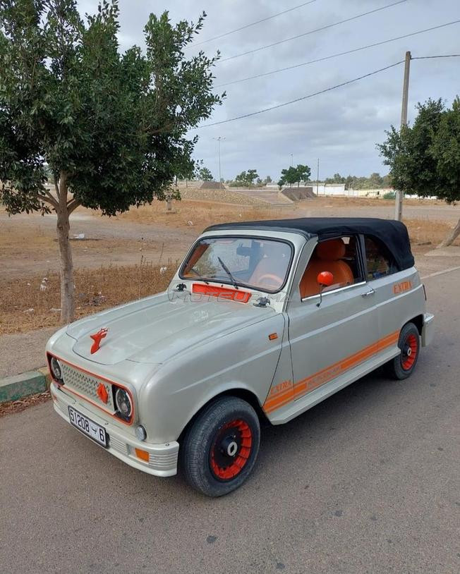 Renault R4 Essence Manuelle 2016 à Casablanca