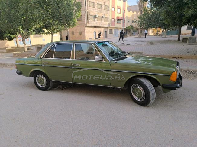 Mercedes-Benz 240 Diesel Manuelle 1982 à Taourirt