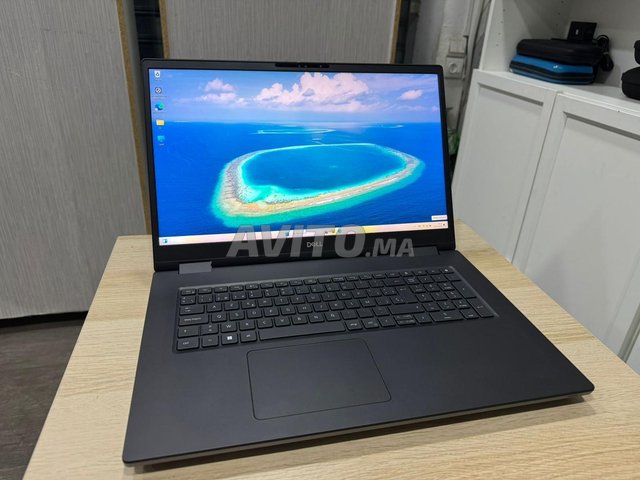 l Dell l Precision l 7780 i7 13850HX RTX ADA 8GB