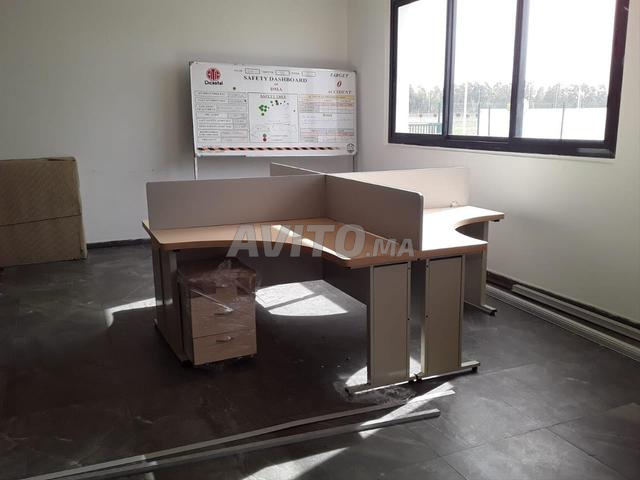 des bureaux en bois autres en semi-métallique - 2