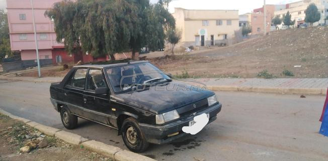 سيارة رونو 9