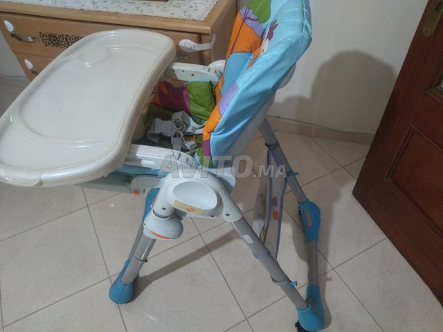 Chaise haute bébé
