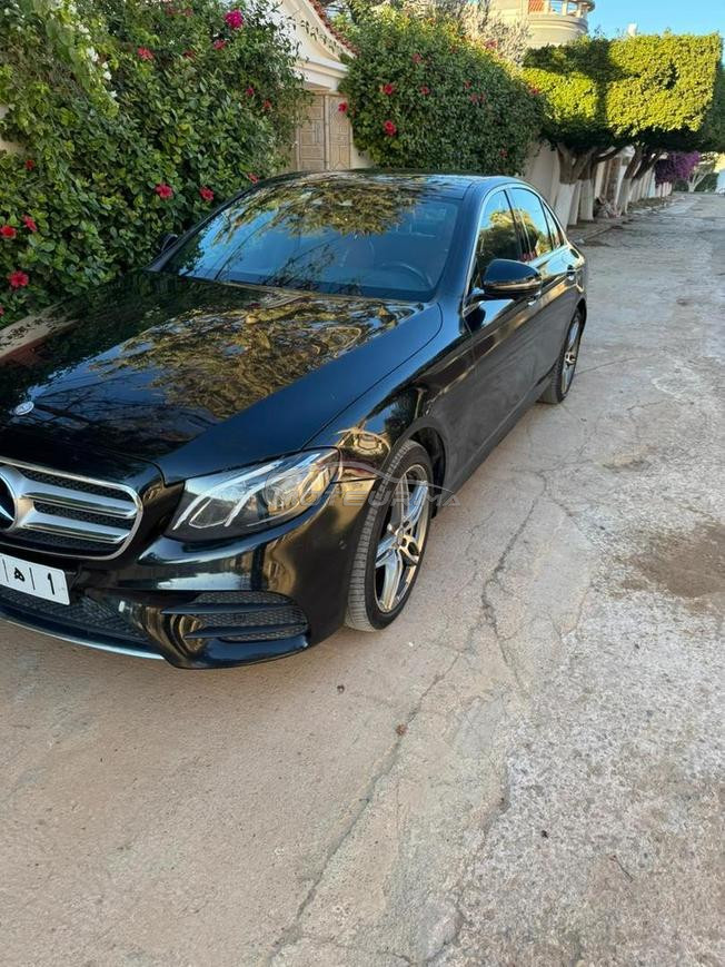 Mercedes-Benz 220 Diesel Automatique 2017 à Rabat
