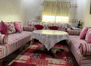 صالون للبيع  في حالة جيدة