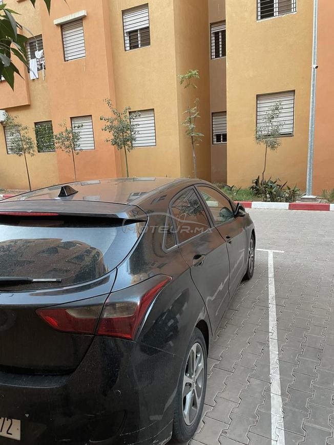 Hyundai i30 2015 excellent état.