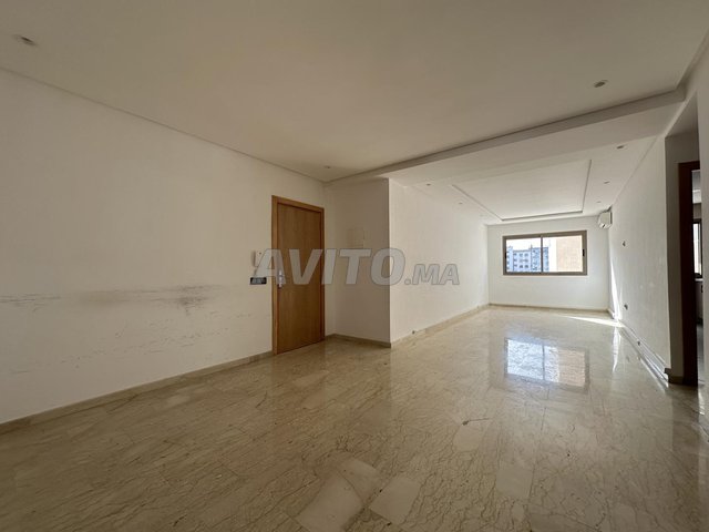 مكتب للبيع بمساحة 86 متر مربع في حسان