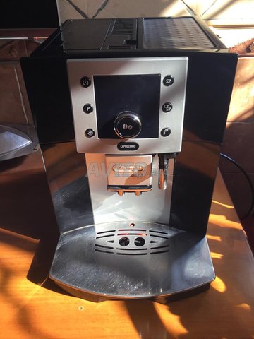 machine à café automatique Delonghi   
