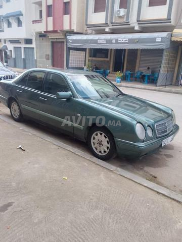 Mercedes-Benz 220 Diesel Manuelle 1996 à Asilah - 2