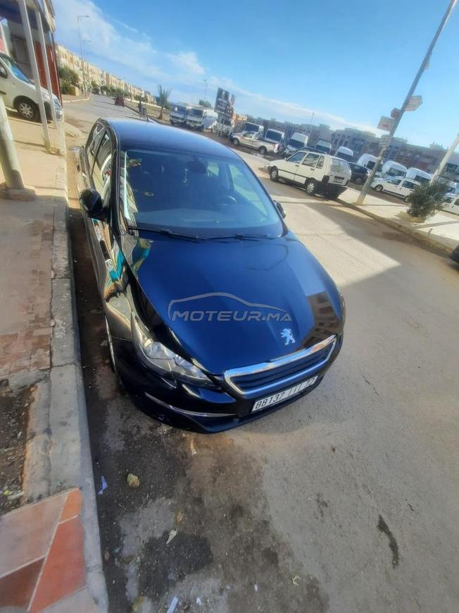 Peugeot 208 très bon état 