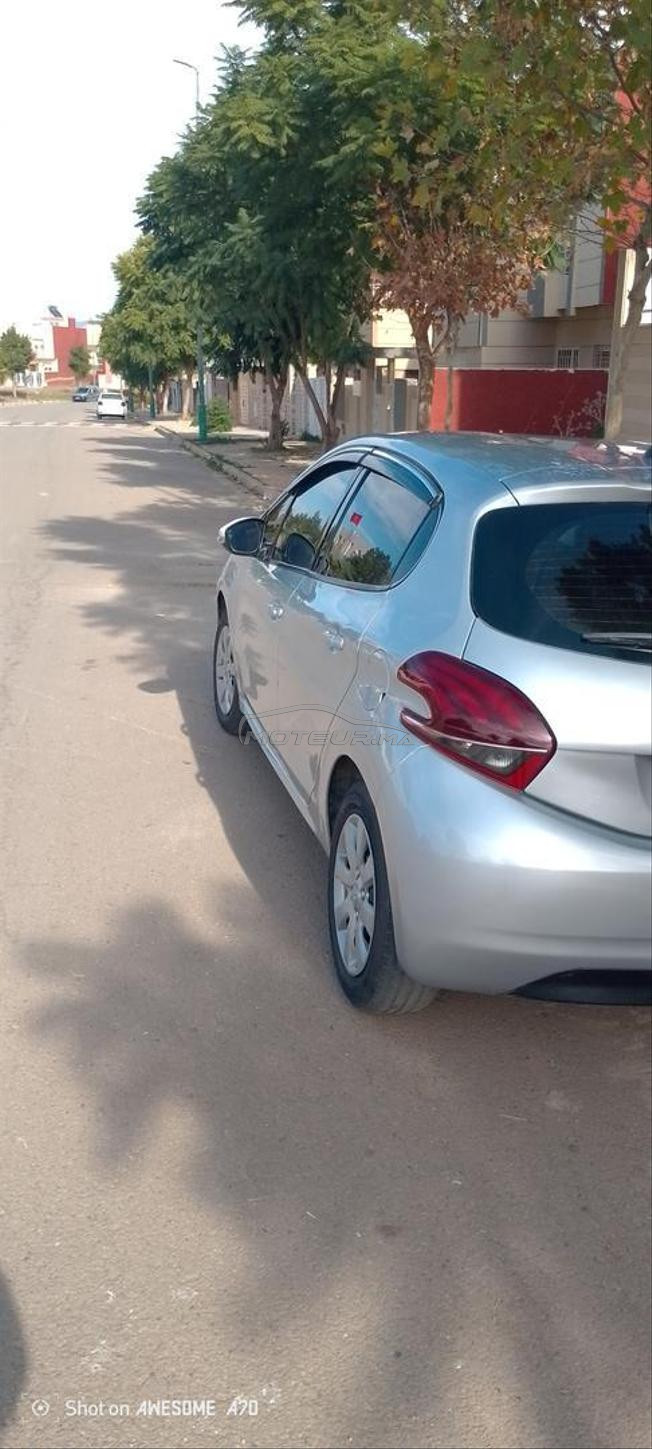 Peugeot 208 Diesel Manuelle 2016 à Meknès
