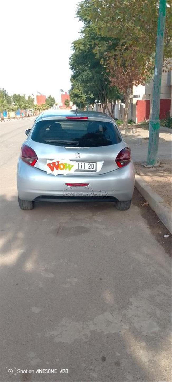 Peugeot 208 Diesel Manuelle 2016 à Meknès