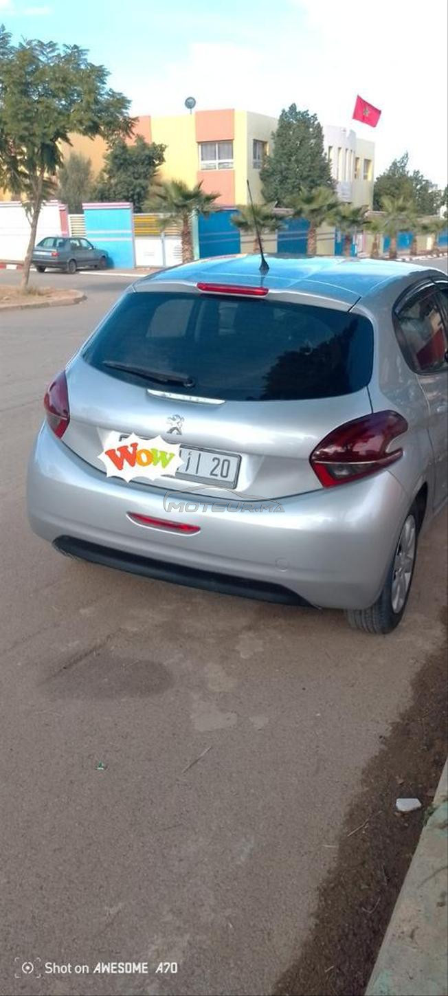 Peugeot 208 Diesel Manuelle 2016 à Meknès