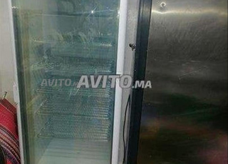 armoire vitre negatif 