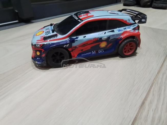 Voiture rc à vendre bonne qualité prix négociable