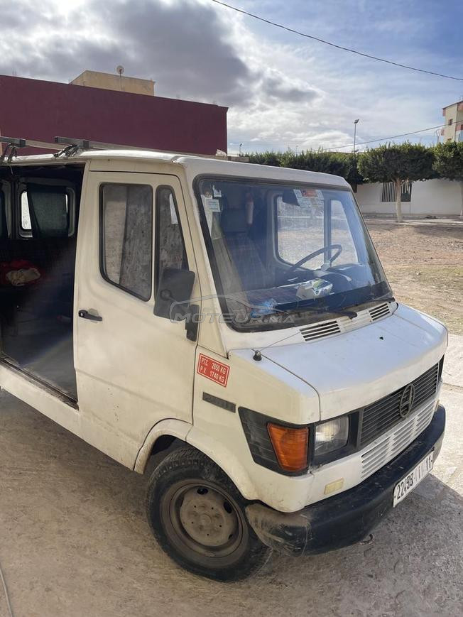 Mercedes-Benz 210 Diesel Manuelle 1993 à Nador