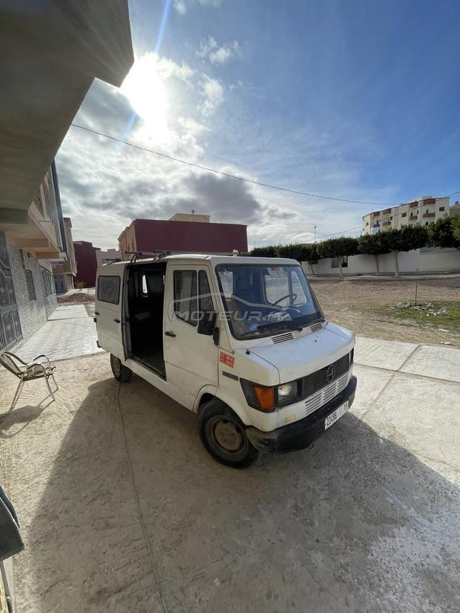 Mercedes-Benz 210 Diesel Manuelle 1993 à Nador