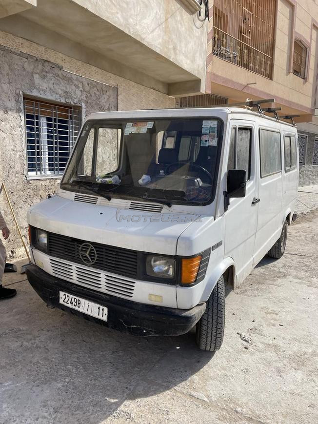 Mercedes-Benz 210 Diesel Manuelle 1993 à Nador