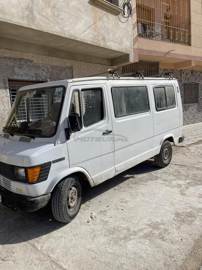 Mercedes-Benz 210 Diesel Manuelle 1993 à Nador