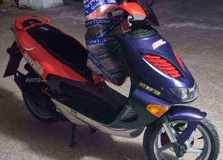 Aprilia sr 50 comme neuf